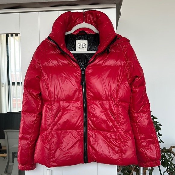 S13 Women's Red Quilted Hooded Puffer Down Jacket,Size M, Like New Condition - Picture 1 of 13